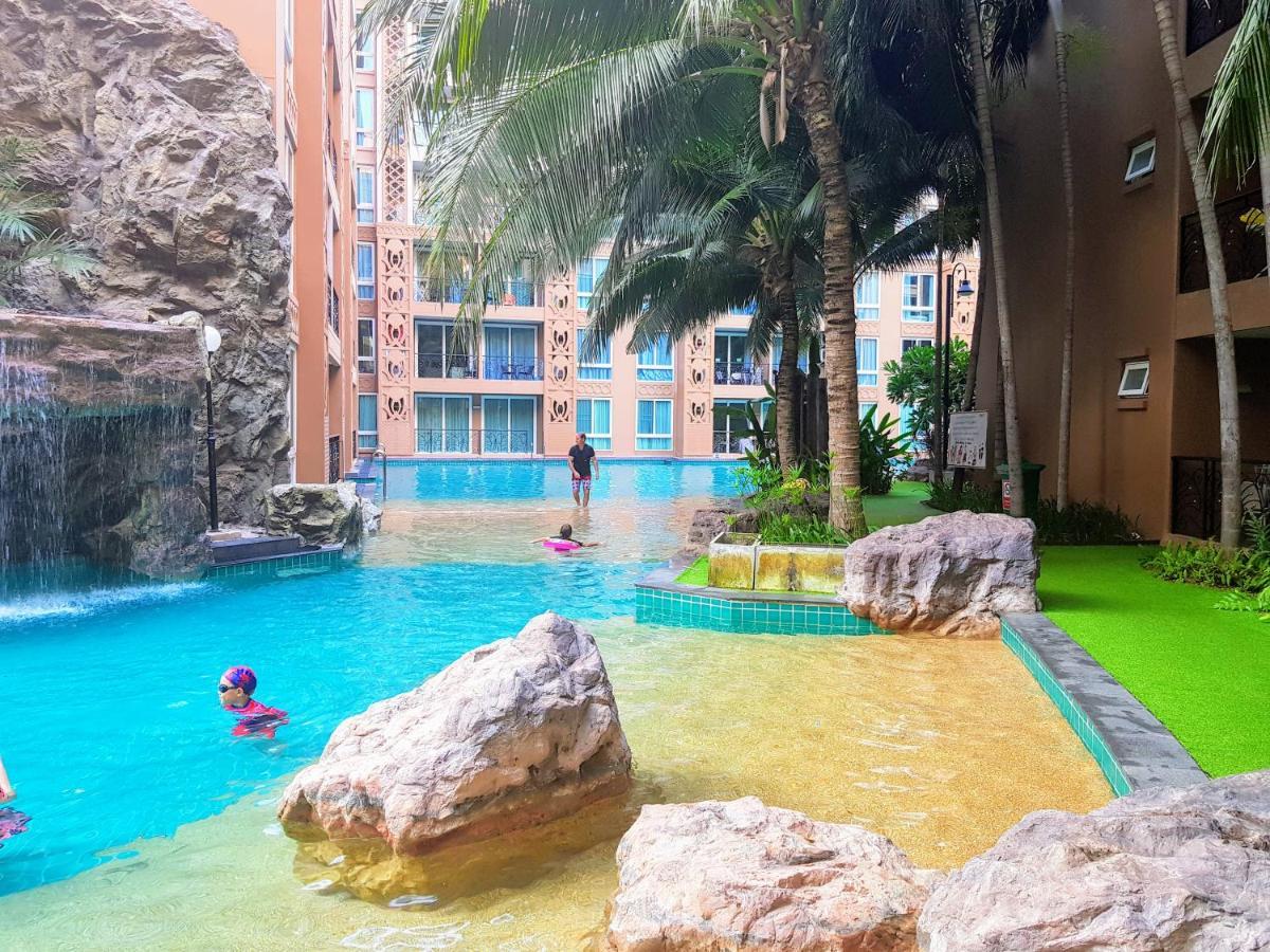 Atlantis Condo Resort Gp Джомтиен Бийч Екстериор снимка