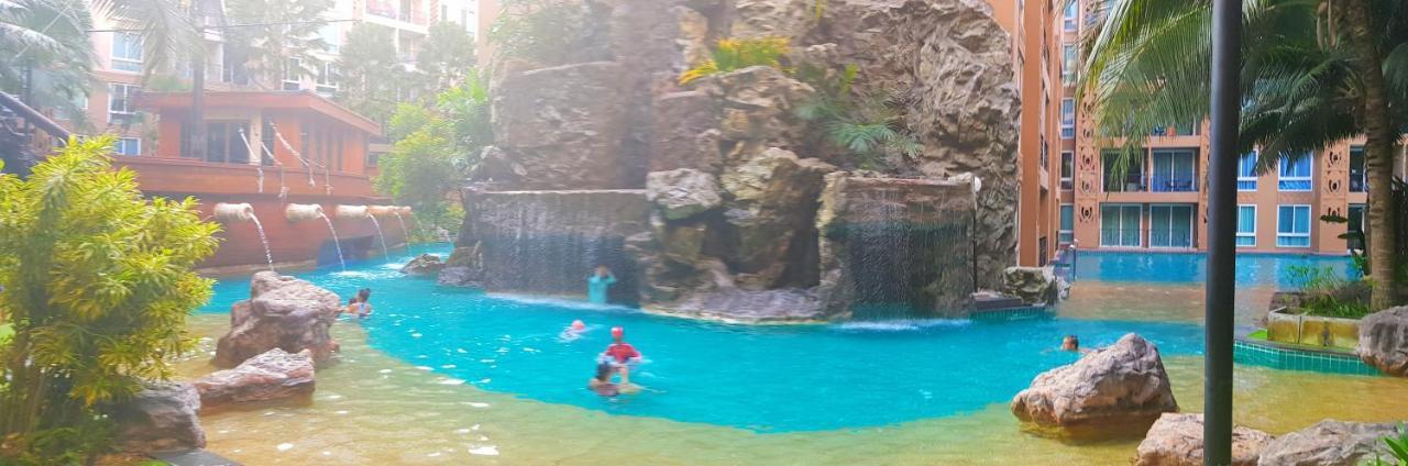 Atlantis Condo Resort Gp Джомтиен Бийч Екстериор снимка