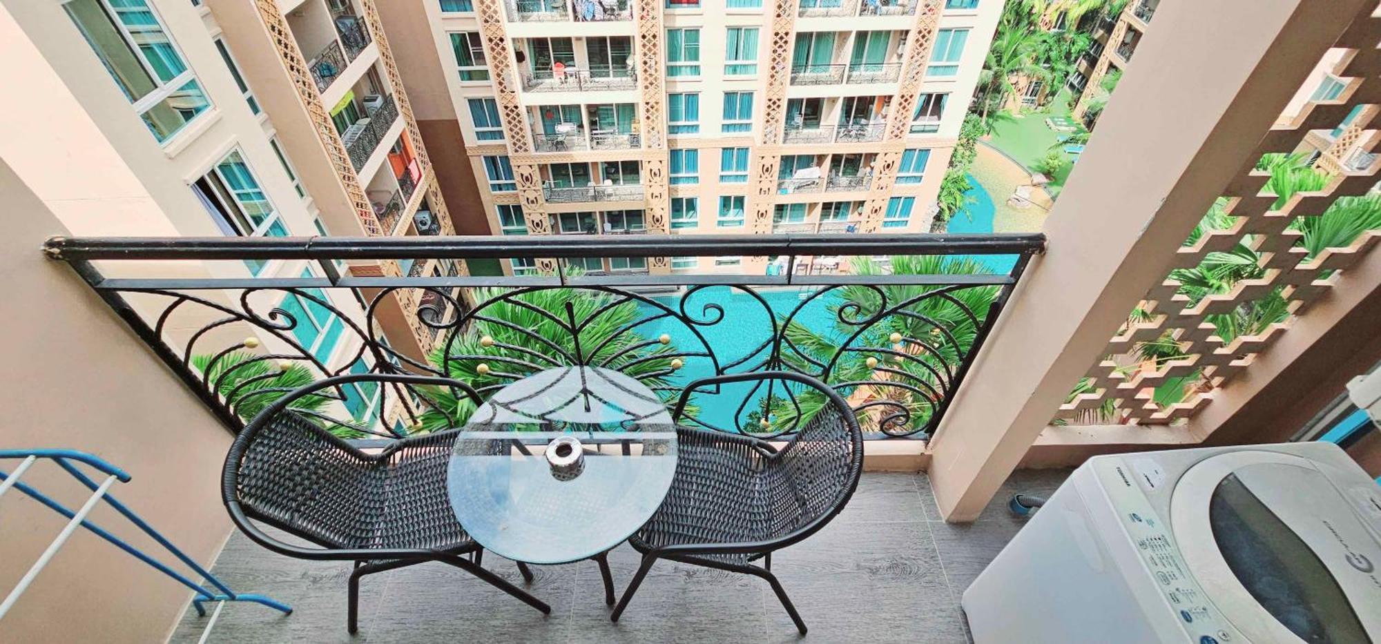 Atlantis Condo Resort Gp Джомтиен Бийч Екстериор снимка