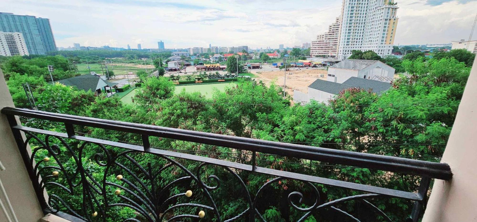 Atlantis Condo Resort Gp Джомтиен Бийч Екстериор снимка